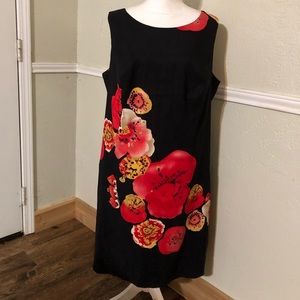 Black sleeveless dress